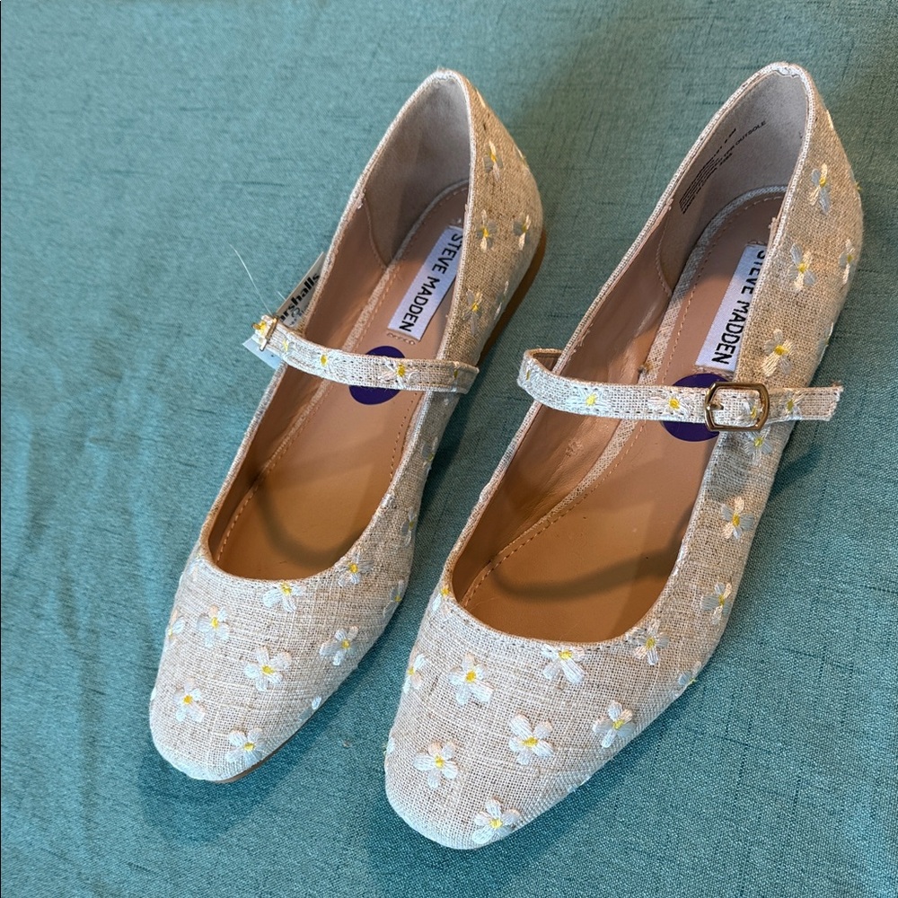 Steve Madden Beige Floral Mary Jane Flats